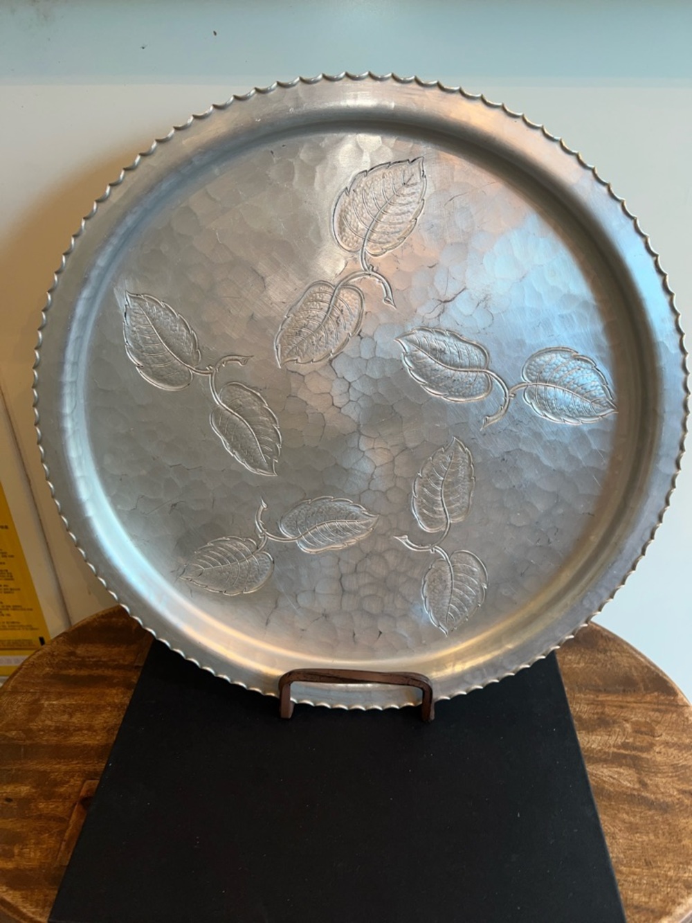 Farberware Silver Tone Hammered Serving Tray with Scalloped Rim